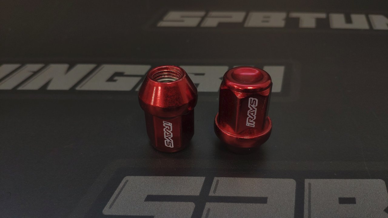 Гайки колесные Rays style M12*1.5, высота -35мм, красные