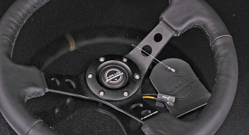 Руль NRG 350 мм, большой вылет, кожа.