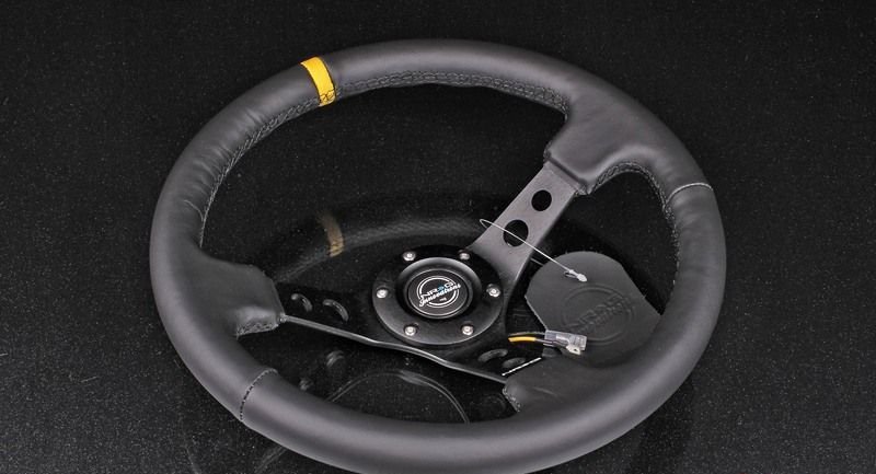 Руль NRG 350 мм, большой вылет, кожа.