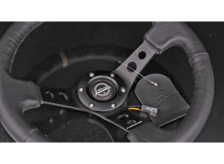 Руль NRG 350 мм, большой вылет, кожа.