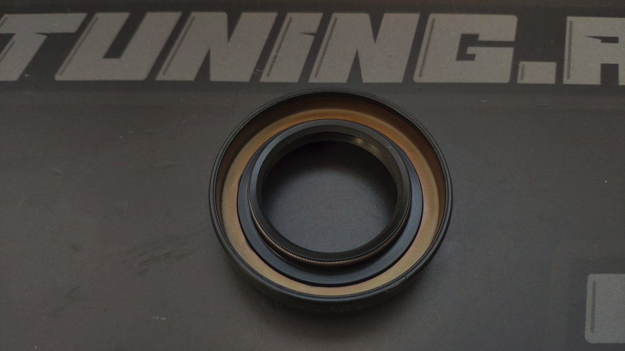 Сальник хвостовика редуктора 7.5" Toyota