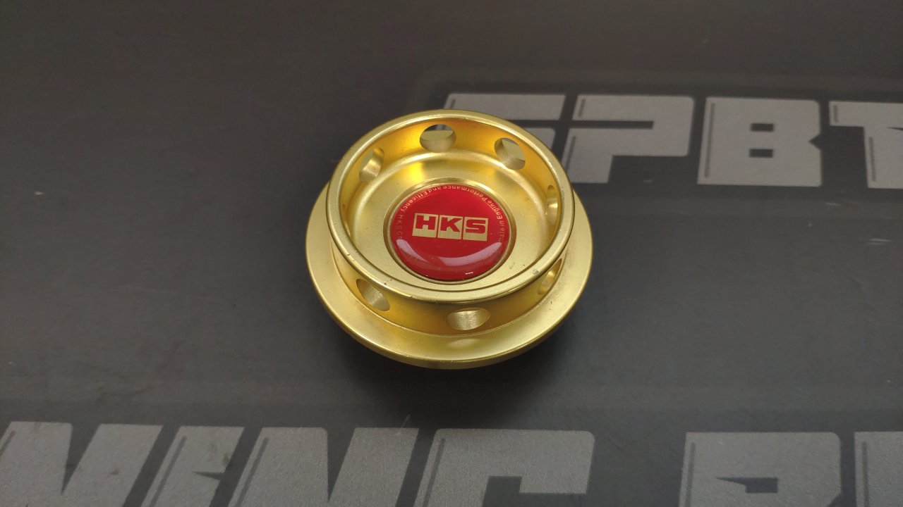 Крышка масляная HKS