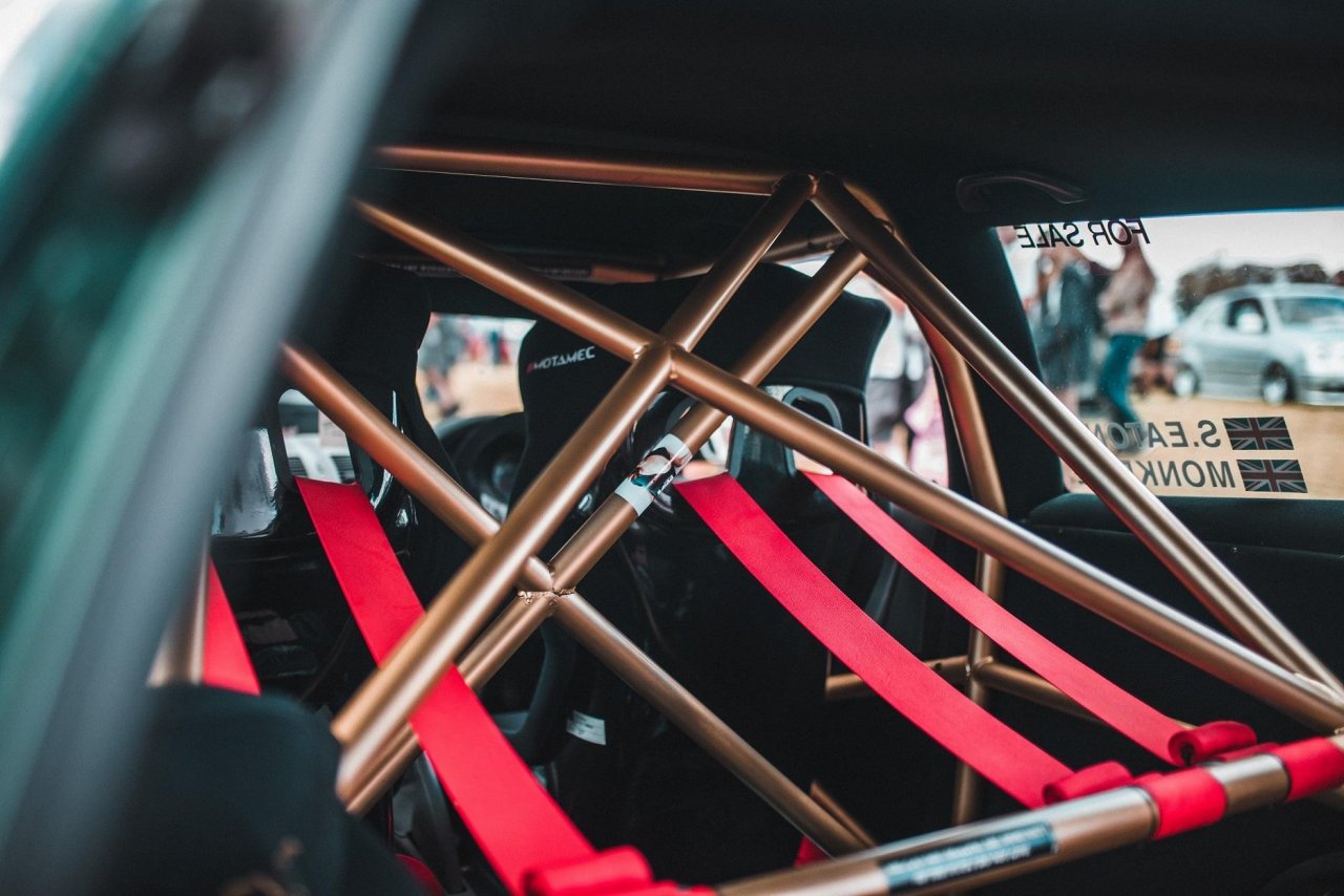 Ремни безопасности Motamec Racing 6-точечные с омологацией до 2027г.