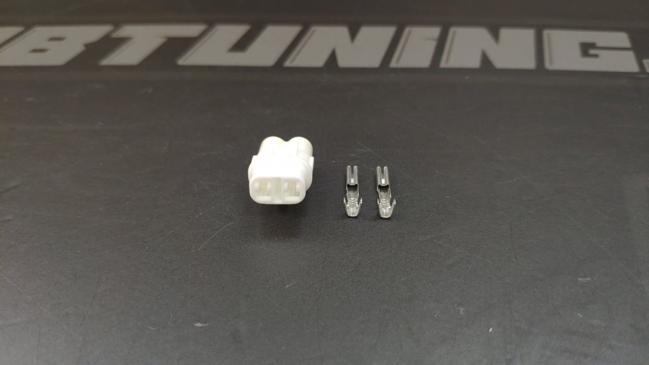 Фишка заднего хода r154 2 пина 90980-10496