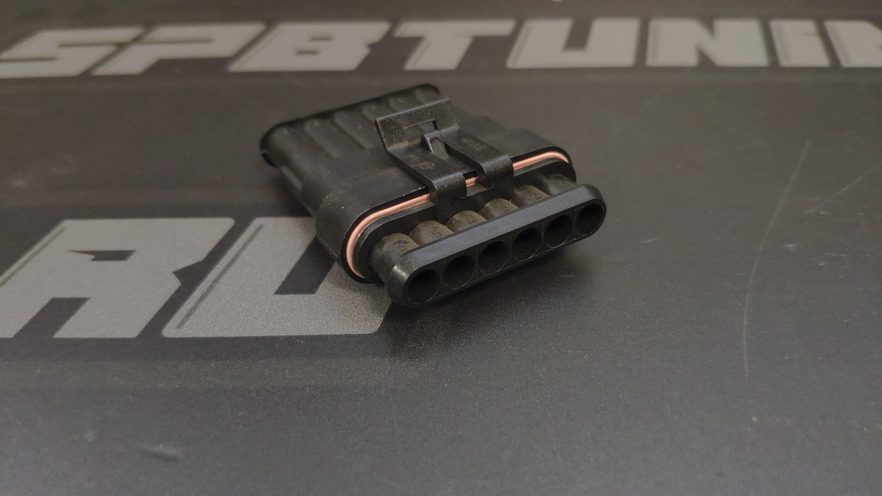 Разъем герметичный 6pin черный