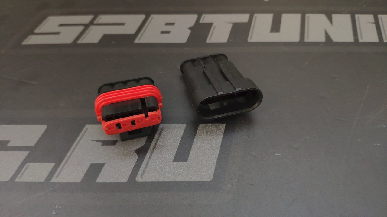 Разъем герметичный 4pin черный