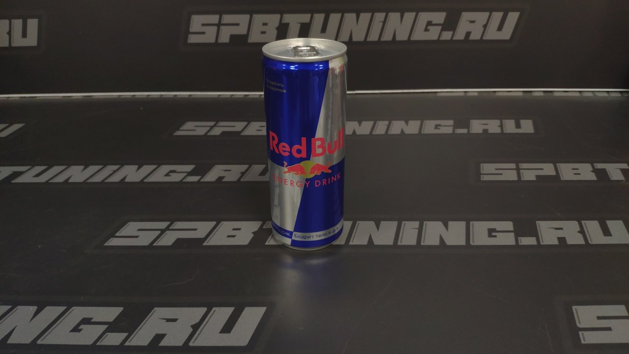 Энергетический напиток Red Bull 250мл.
