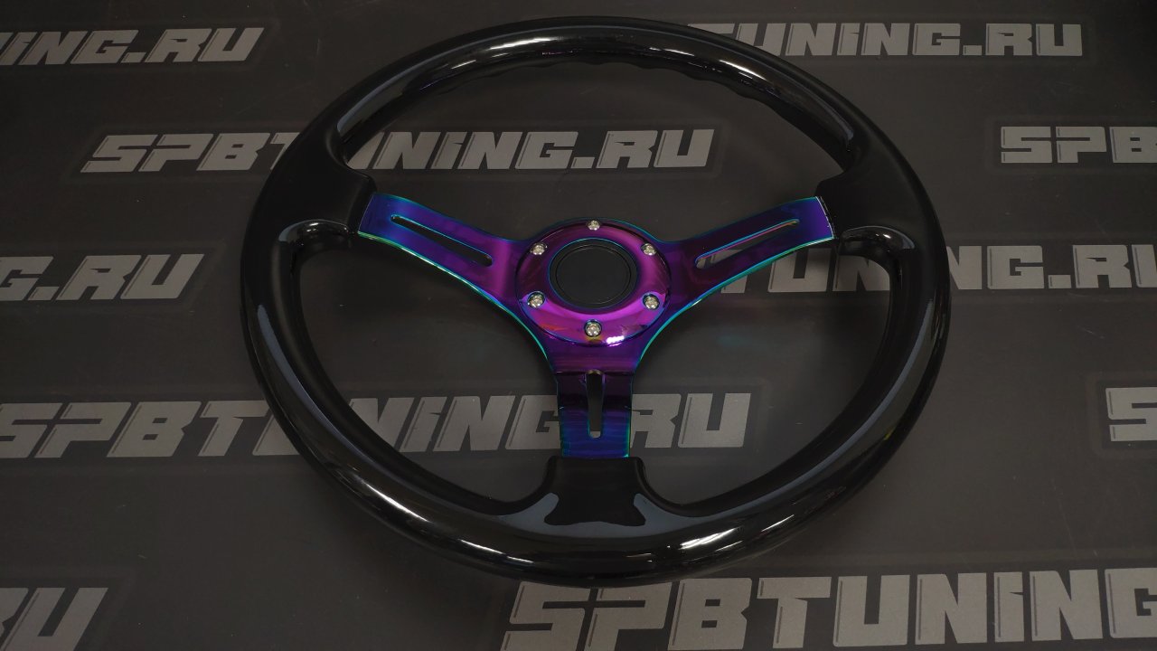 Руль под дерево черный c цветным центром