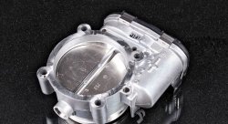 Дроссельная заслонка Bosch с блоком управления 82 мм