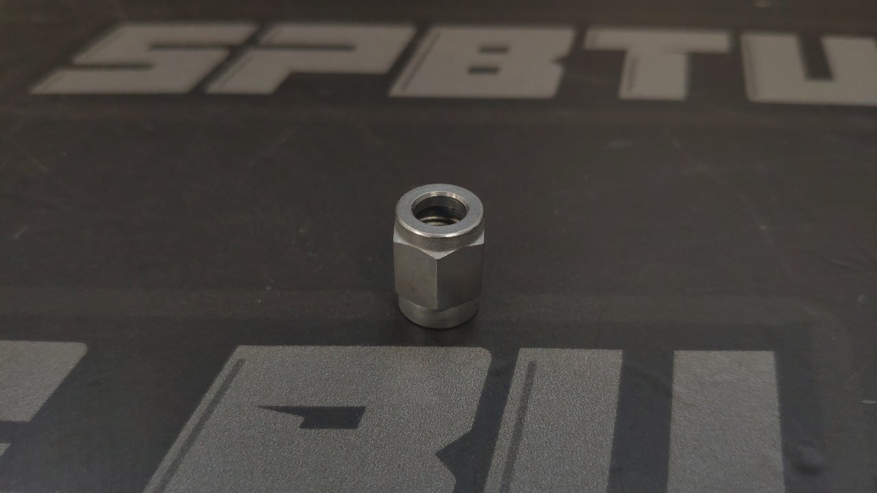 Фитинг мама AN3 D-03 сталь, под опрессовку Goodridge