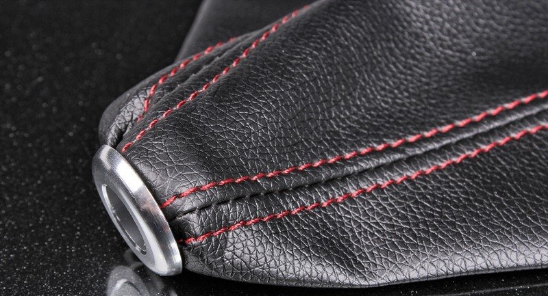 Чехол КПП, красная строчка, кожа