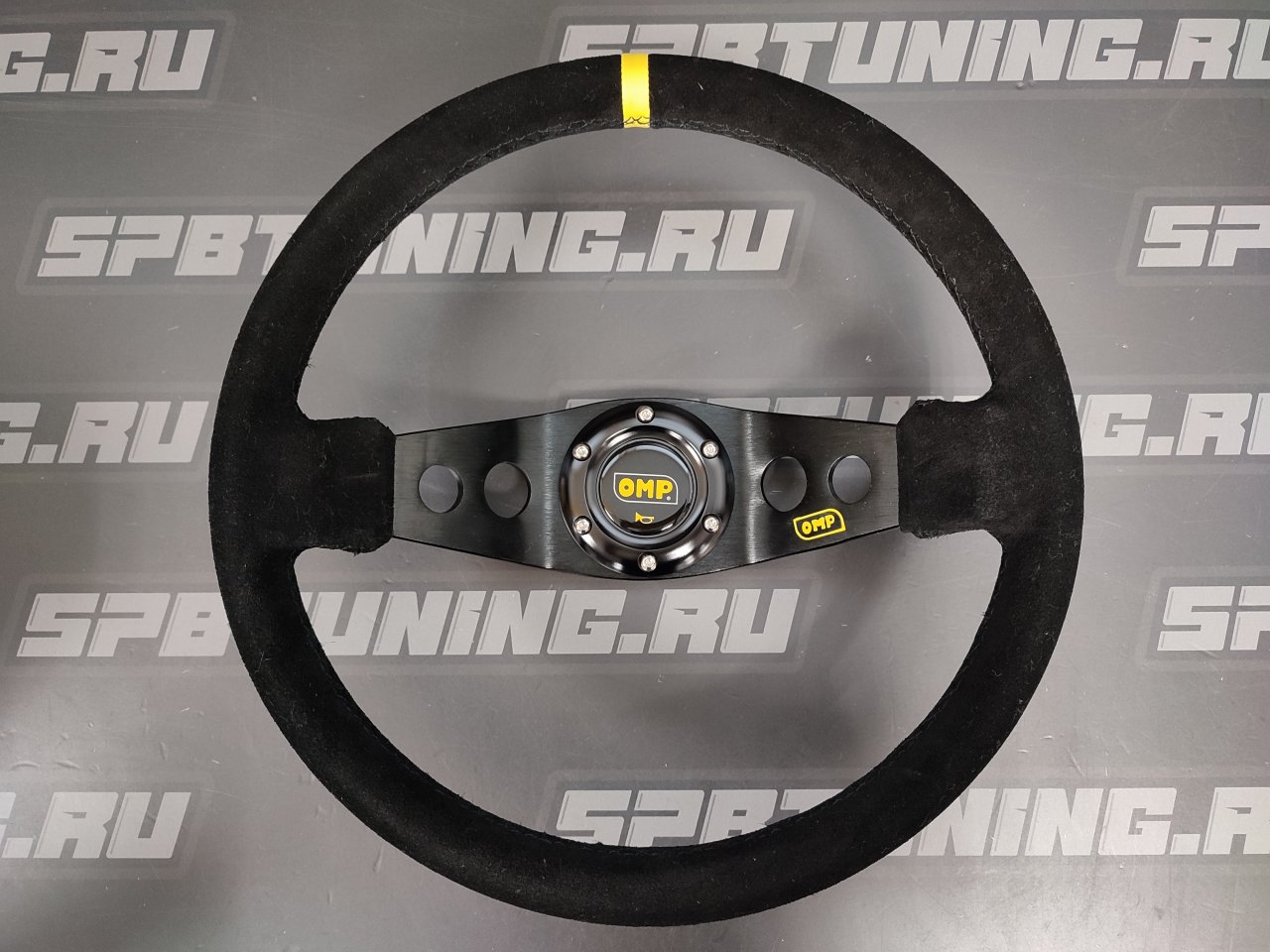 Руль OMP, большой вылет, 2х спицевый, замша