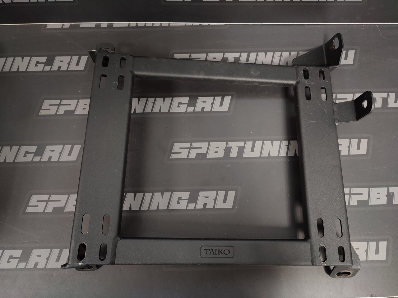 Опора сиденья Nissan Skyline, R33, 2WD, '93-98 (правая)