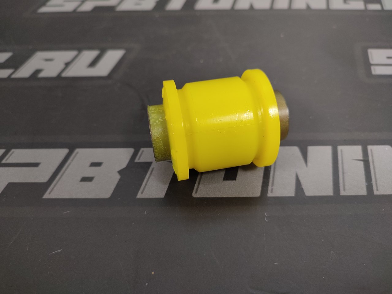 Полиуретановый сайлентблок задней подвески, поперечной тяги, внутренний TOYOTA CROWN ARISTO SOARER