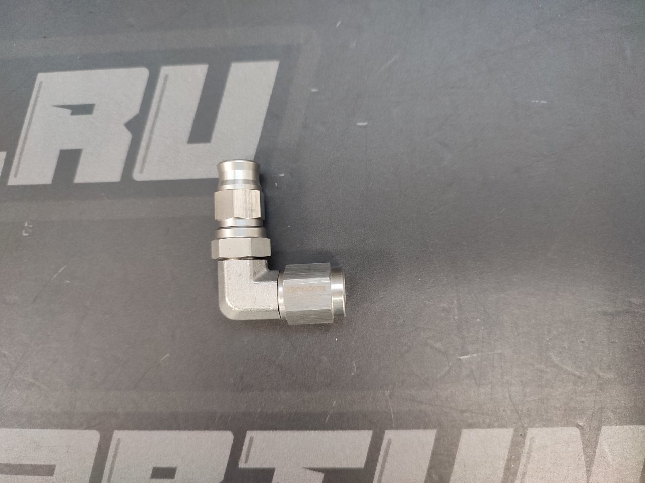 Фитинг AN4  90°  под тефлоновый шланг, сталь BLACKROCK LAB