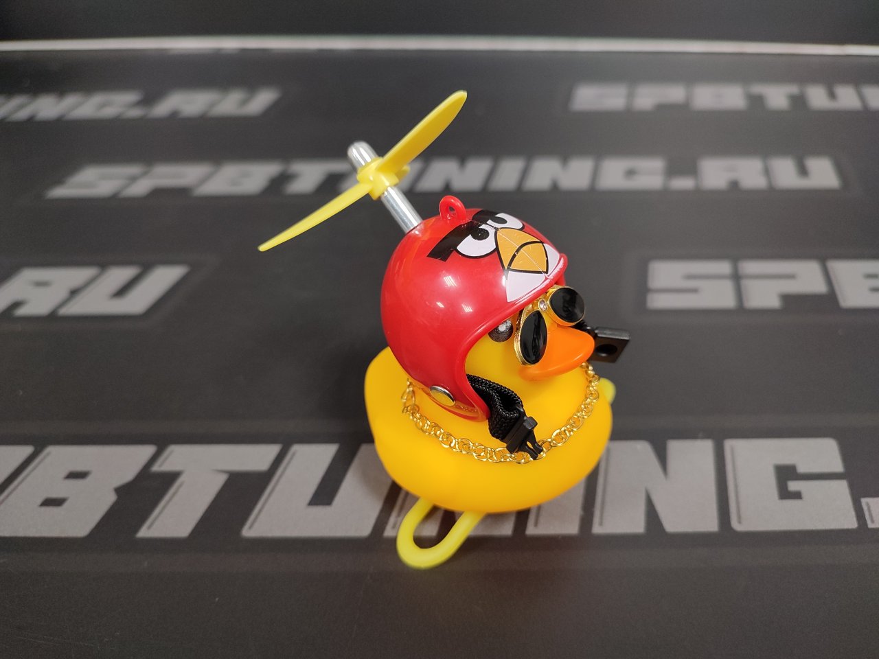 Резиновая уточка в машину