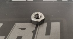 Гайка приварная для ремней безопасности 7\16-20 UNF