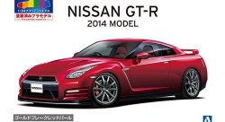 Сборная модель NISSAN R35 GT-R `14 GOLD FLAKE RED PEARL